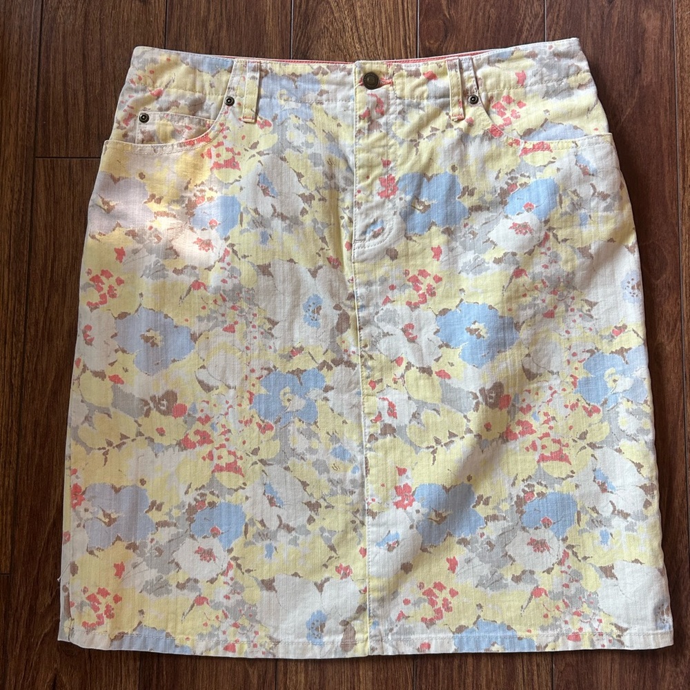 Liz Claiborne | Floral Patterned Denim Skirt
